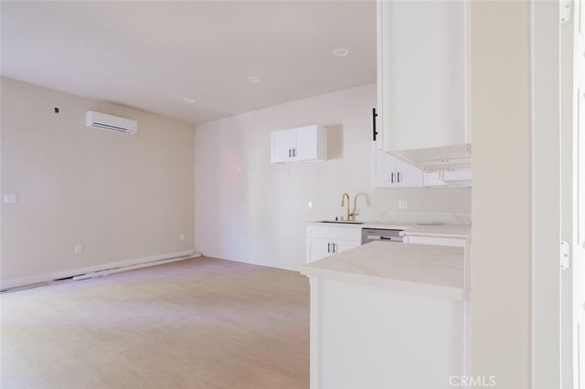 7350 Cozycroft Avenue, Winnetka, CA 91306