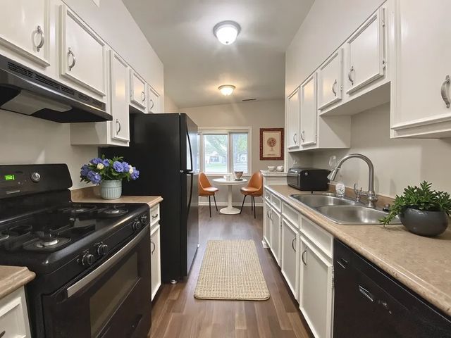 18747 Sherman Street, Lansing, IL 60438