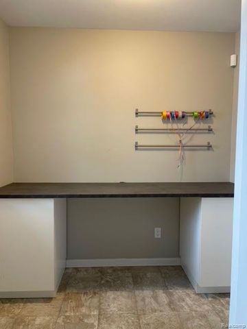 411 Wright Street, Wixom, MI 48393