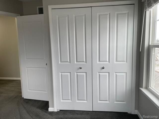 411 Wright Street, Wixom, MI 48393