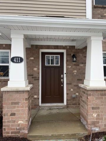 411 Wright Street, Wixom, MI 48393
