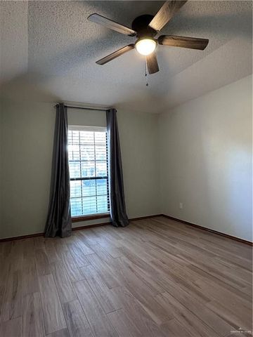 116 E Warbler Avenue, Mcallen, TX 78504