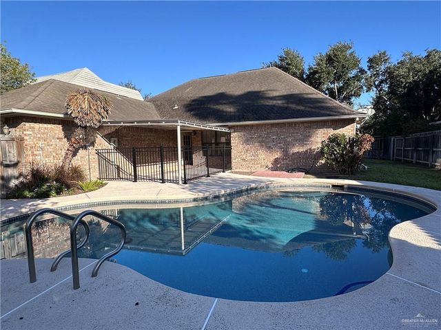 116 E Warbler Avenue, Mcallen, TX 78504