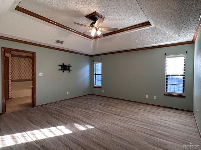 116 E Warbler Avenue, Mcallen, TX 78504