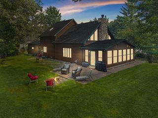 112 Sunset Circle, Wisconsin Dells, WI 53965