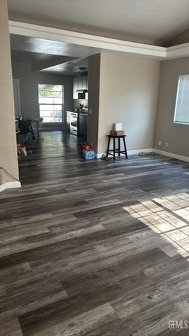 2804 Q Street, Bakersfield, CA 93301