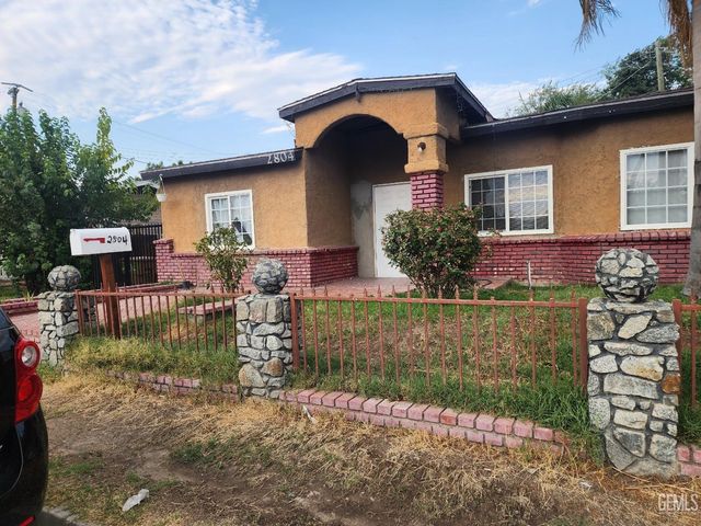 2804 Q Street, Bakersfield, CA 93301