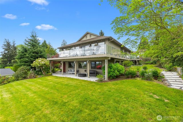 5128 Seaview Way, Everett, WA 98203