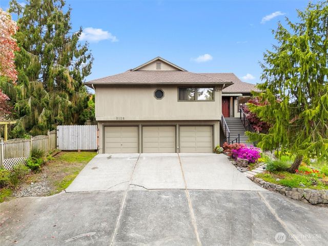5128 Seaview Way, Everett, WA 98203
