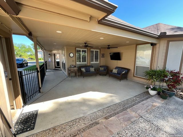 256 Las Brisas, Seguin, TX 78155