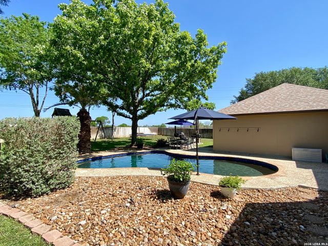 256 Las Brisas, Seguin, TX 78155