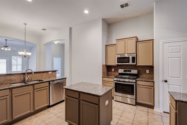 2728 Cameron Bay Drive, Lewisville, TX 75056