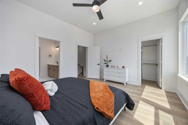 1941 Knoll Square Drive, Houston, TX 77080