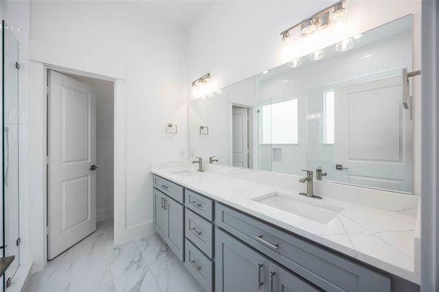 1941 Knoll Square Drive, Houston, TX 77080