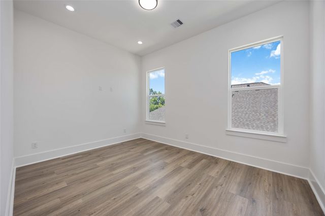 1941 Knoll Square Drive, Houston, TX 77080