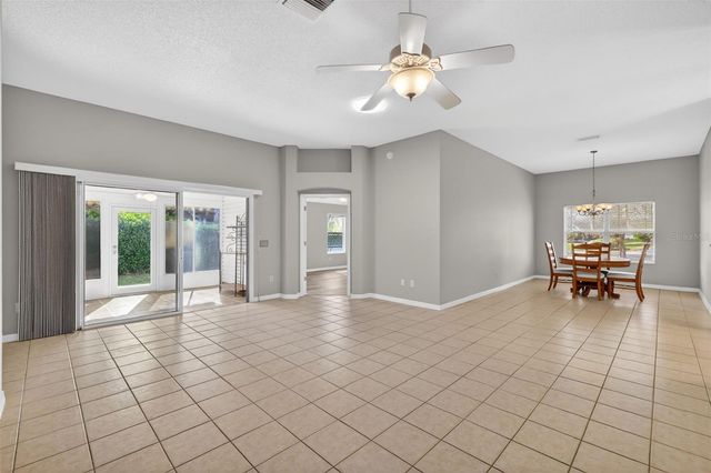 2450 MERIDA CIRCLE, The Villages, FL 32162