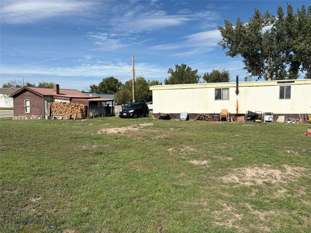 105 E Wheeler Street, Winnett, MT 59087 property photo