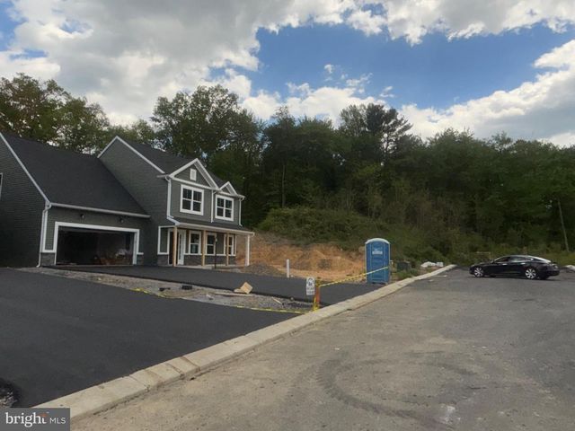200 GRACE ANN CT, Fayetteville, PA 17222