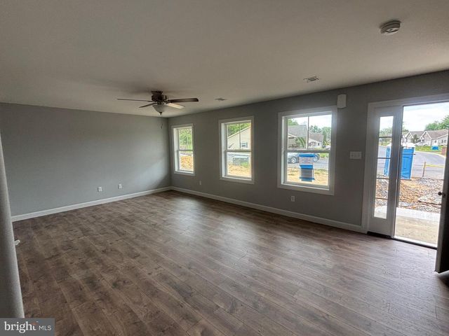 200 GRACE ANN CT, Fayetteville, PA 17222