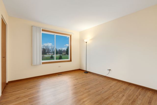 9322 W 141st Place, Orland Park, IL 60462