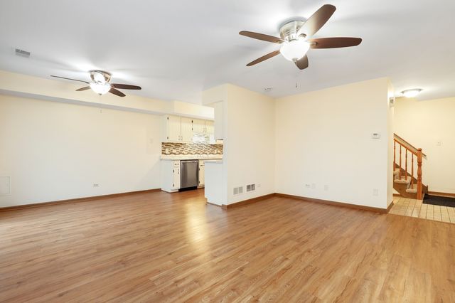 9322 W 141st Place, Orland Park, IL 60462