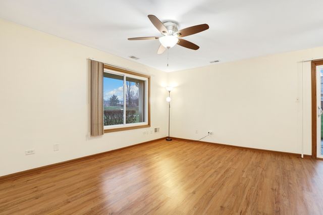 9322 W 141st Place, Orland Park, IL 60462