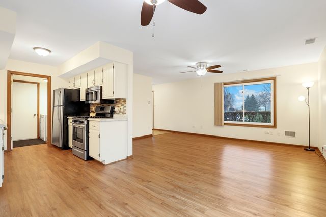 9322 W 141st Place, Orland Park, IL 60462