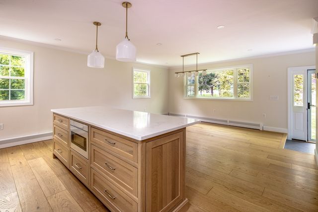 10 Knollwood Dr, Mattapoisett, MA 02739