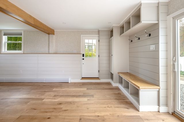 10 Knollwood Dr, Mattapoisett, MA 02739