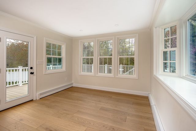 10 Knollwood Dr, Mattapoisett, MA 02739