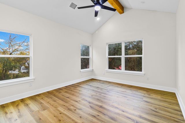 260 Wildwood Drive, Onalaska, TX 77360