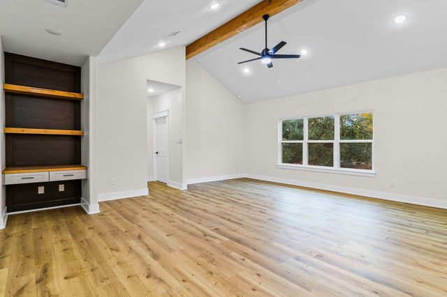 260 Wildwood Drive, Onalaska, TX 77360