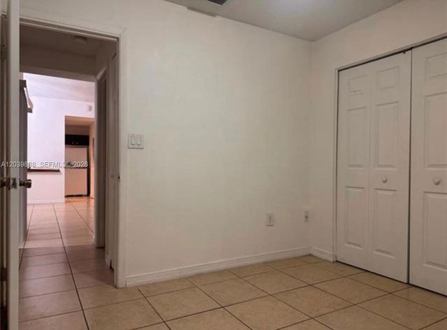 819 NE 214th Lane 1, Miami, FL 33179