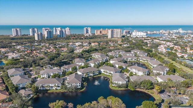 700 Bentwater CIR 104, Naples, FL 34108