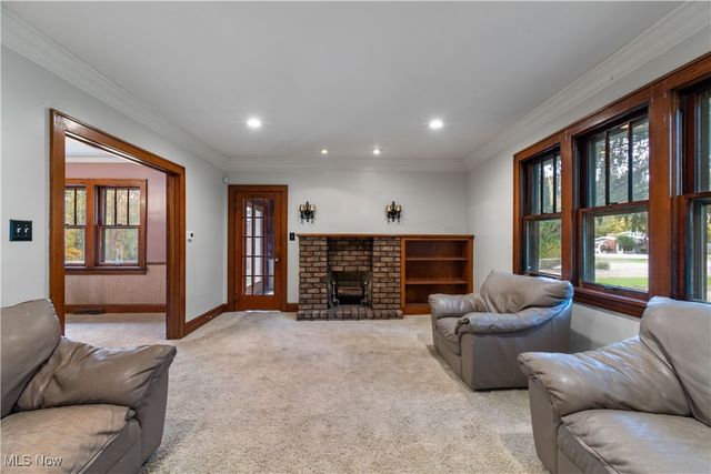 4698 Manchester Road, New Franklin, OH 44319