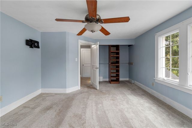 4698 Manchester Road, New Franklin, OH 44319