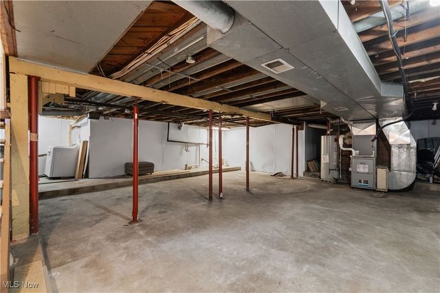 4698 Manchester Road, New Franklin, OH 44319