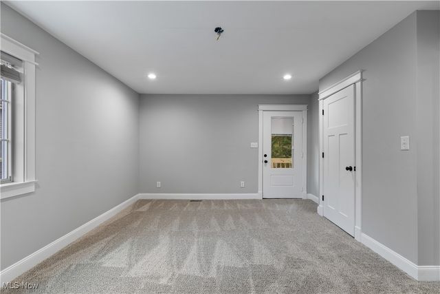 4698 Manchester Road, New Franklin, OH 44319