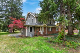 4698 Manchester Road, New Franklin, OH 44319