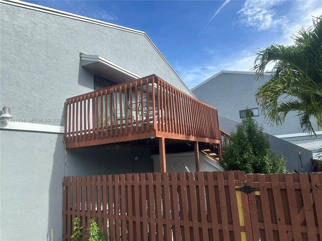 22 Crossings Circle E E, Boynton Beach, FL 33435