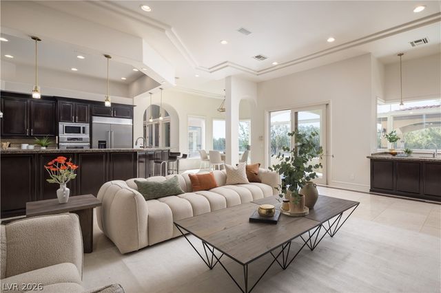 9513 Verlaine Court, Las Vegas, NV 89145