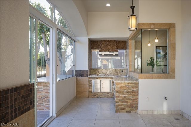 9513 Verlaine Court, Las Vegas, NV 89145