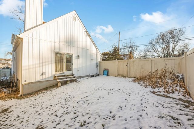 2 Martin Place, Northport, NY 11768