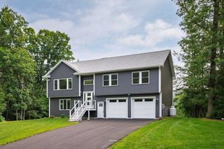 41 Westview Ter A, Easthampton, MA 01027