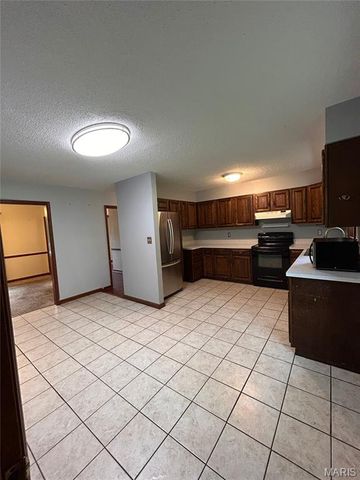 2803 Wild Valley Drive, St Louis, MO 63049