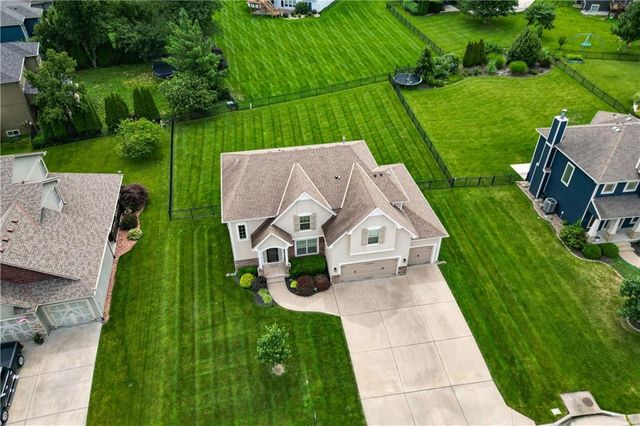 205 SE Waterwheel Lane, Lee's Summit, MO 64063