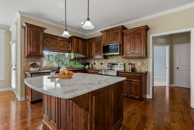 205 SE Waterwheel Lane, Lee's Summit, MO 64063