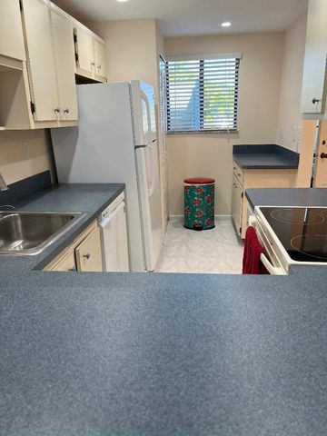 5403 SE Miles Grant Road 108, Stuart, FL 34997