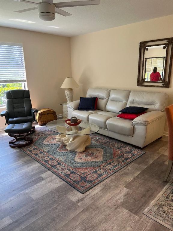 5403 SE Miles Grant Road 108, Stuart, FL 34997