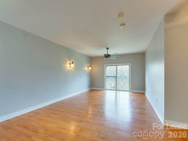 630 Calvert Street 407, Charlotte, NC 28208